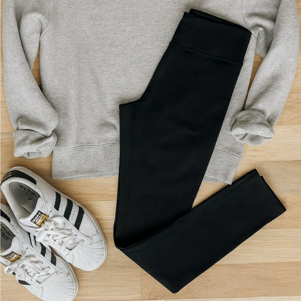 lululemon athletica Black Leggings. Size 4. Full length